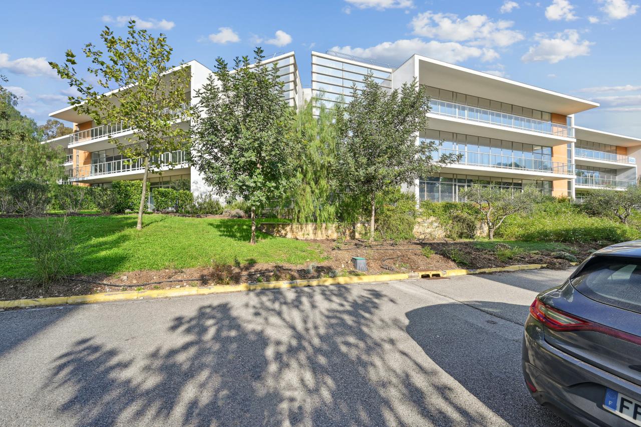 Bureau Sophia Antipolis 997m² Location bureau Sophia Antipolis Alpes-Maritimes OLBUR2308125 0